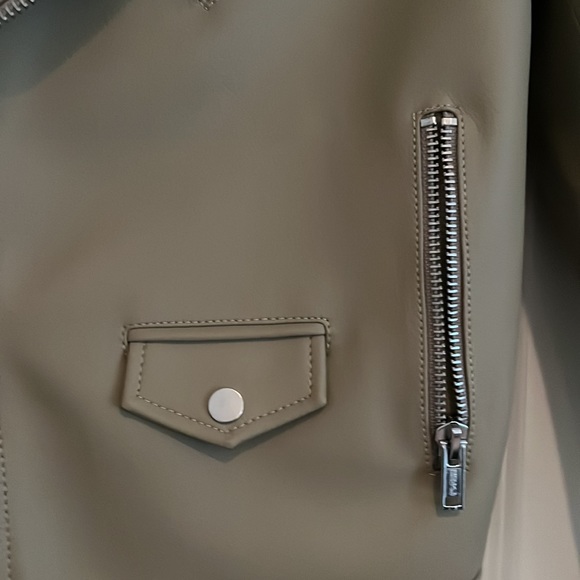 Deadwood vegan leather jacket. Worn Once. Amazing olive color. Very warm. - Picture 4 of 8